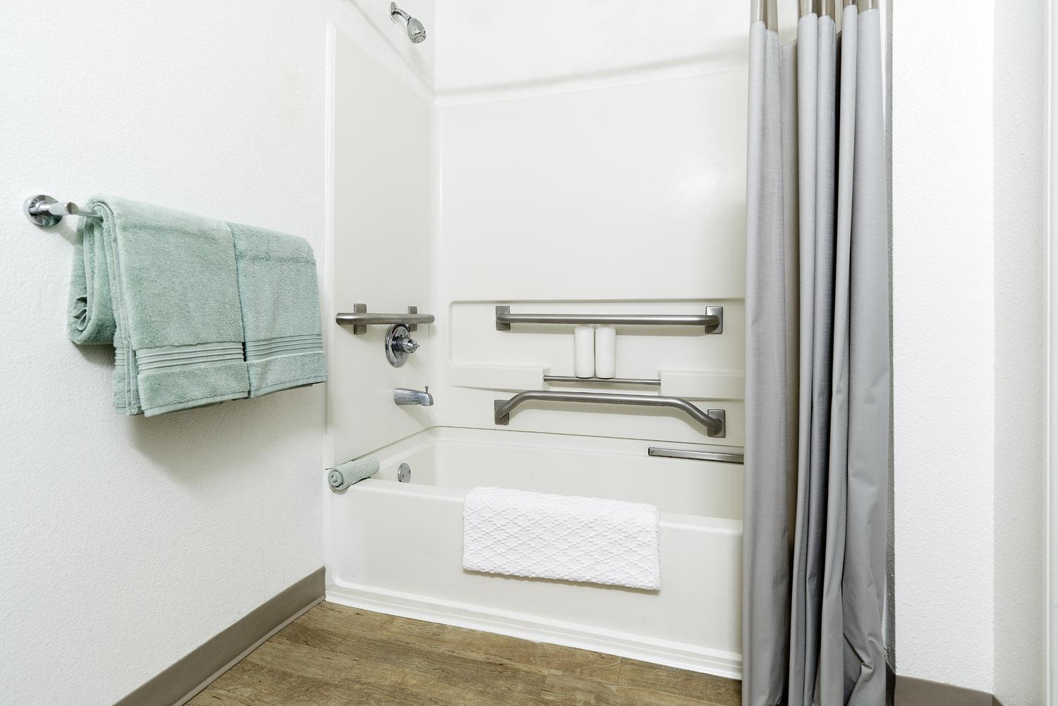 Intown Suites Extended Stay Norfolk Va Ngoại thất bức ảnh
