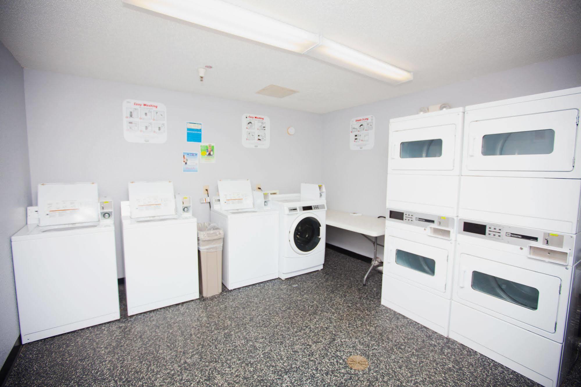 Intown Suites Extended Stay Norfolk Va Ngoại thất bức ảnh